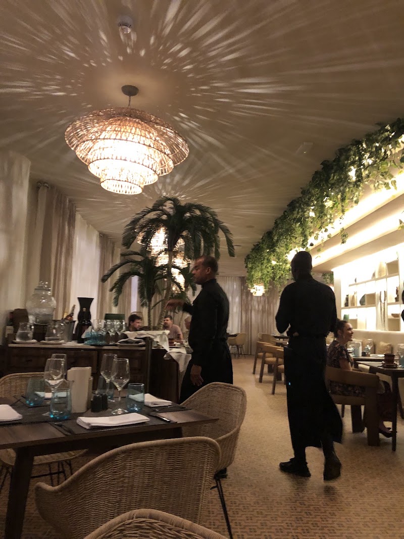 Lobby Shop