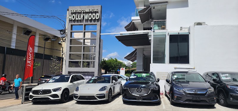 Plaza Comercial Hollywood