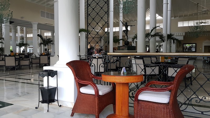 Mai Tai Lobby Bar