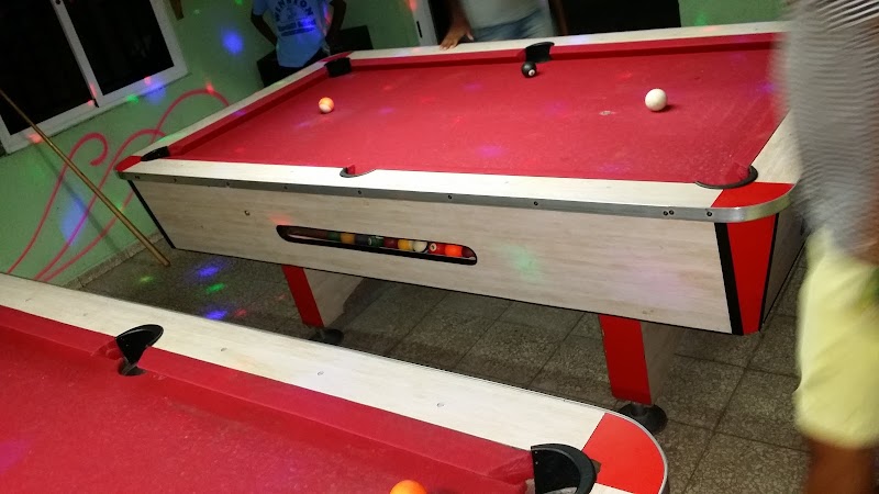 Billar and Drink